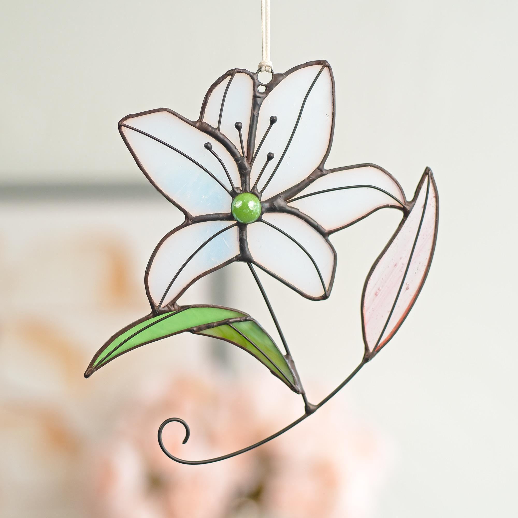 Women Birthday White Lily Flower Gift for Her, Floral Gift Stained Glass Window Hangings Suncatcher Anniversary Love Gifts for Mom Grandma