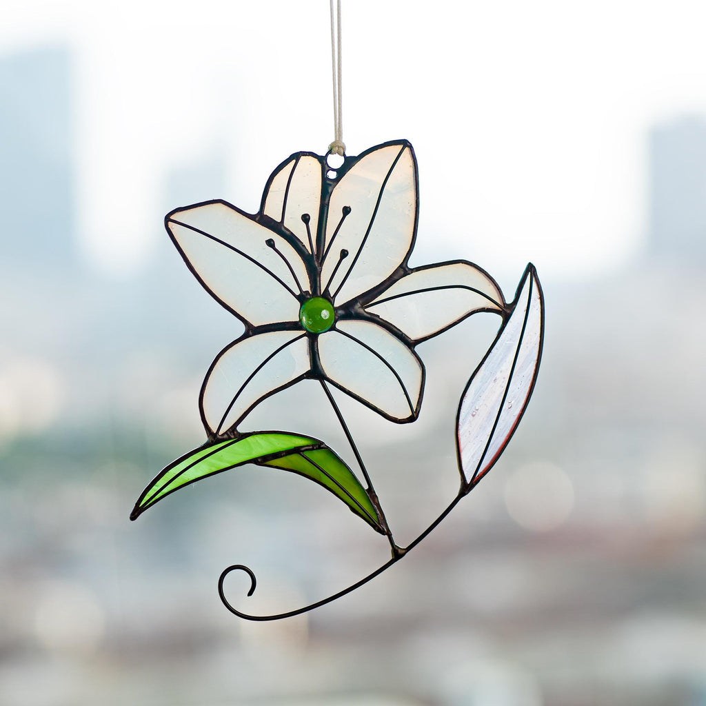 Women Birthday White Lily Flower Gift for Her, Floral Gift Stained Glass Window Hangings Suncatcher Anniversary Love Gifts for Mom Grandma