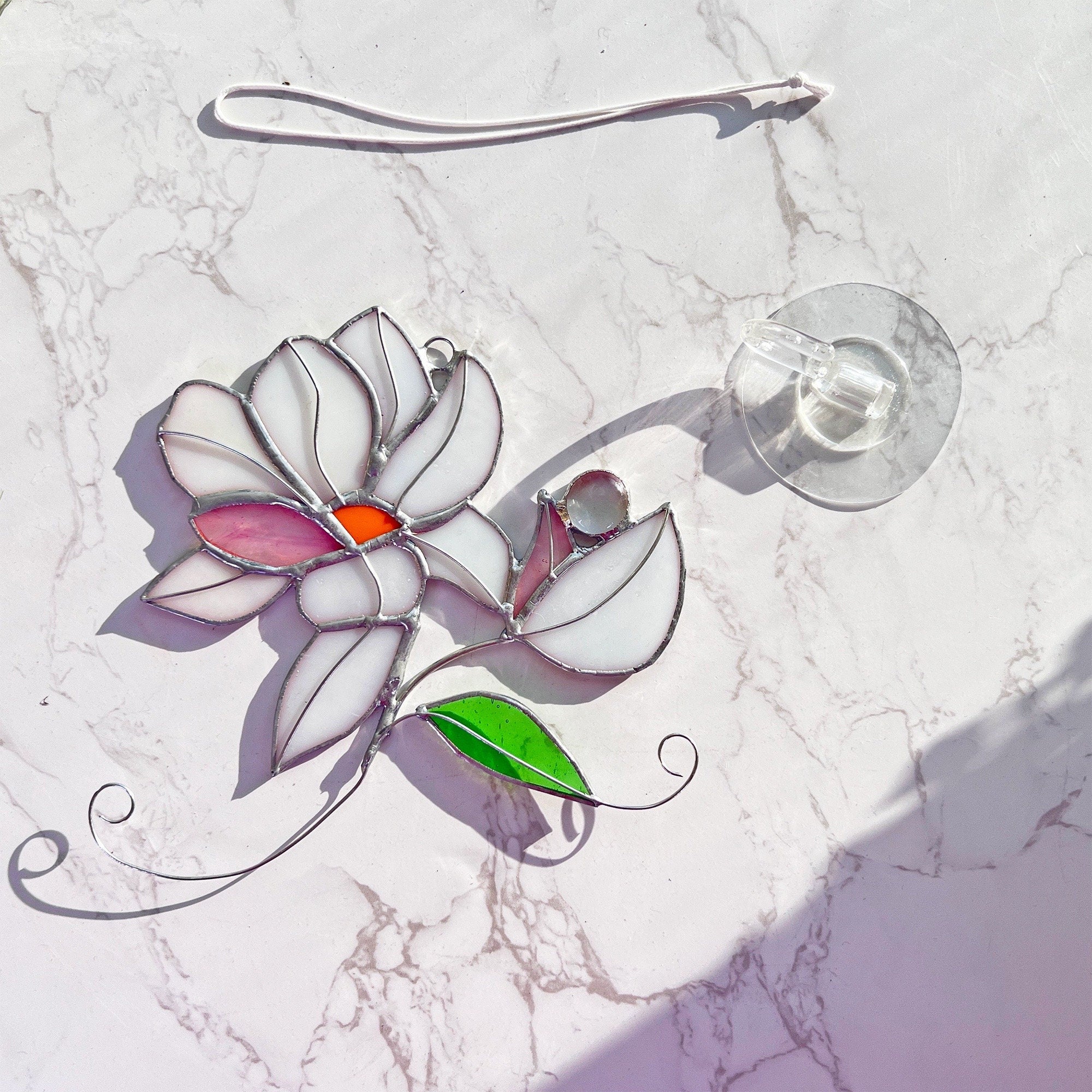 Magnolia Bouquet Flower Stained Glass Flower Iridescent Suncatcher Bouquet  Window Hangings Glass art Flower Suncatcher Mothers Day gift