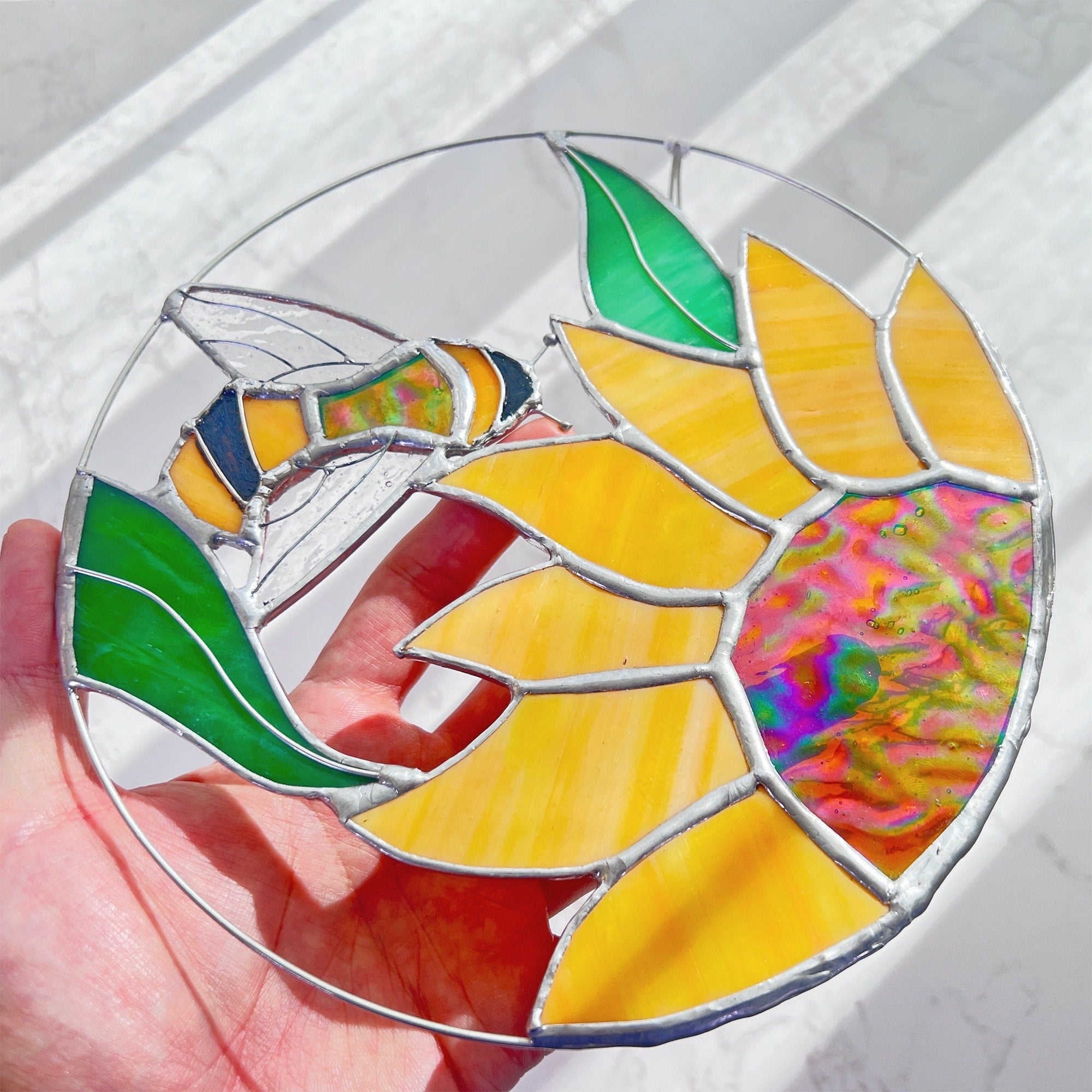 Sunflower Flower Suncatcher Bee Flower Stained glass Sun catcher Bee Pendant Garden Window Hangings Wall Decor Mothers gift Sunflower gift