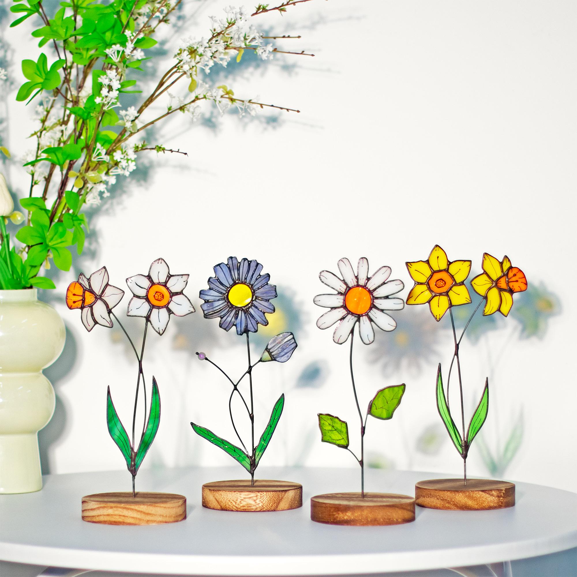 Custom Birth Flower Stained Glass Personalized Birth Month Flower Suncatcher Floral Table Decor Flower Nana's Garden Stake Mother’s Day Gift