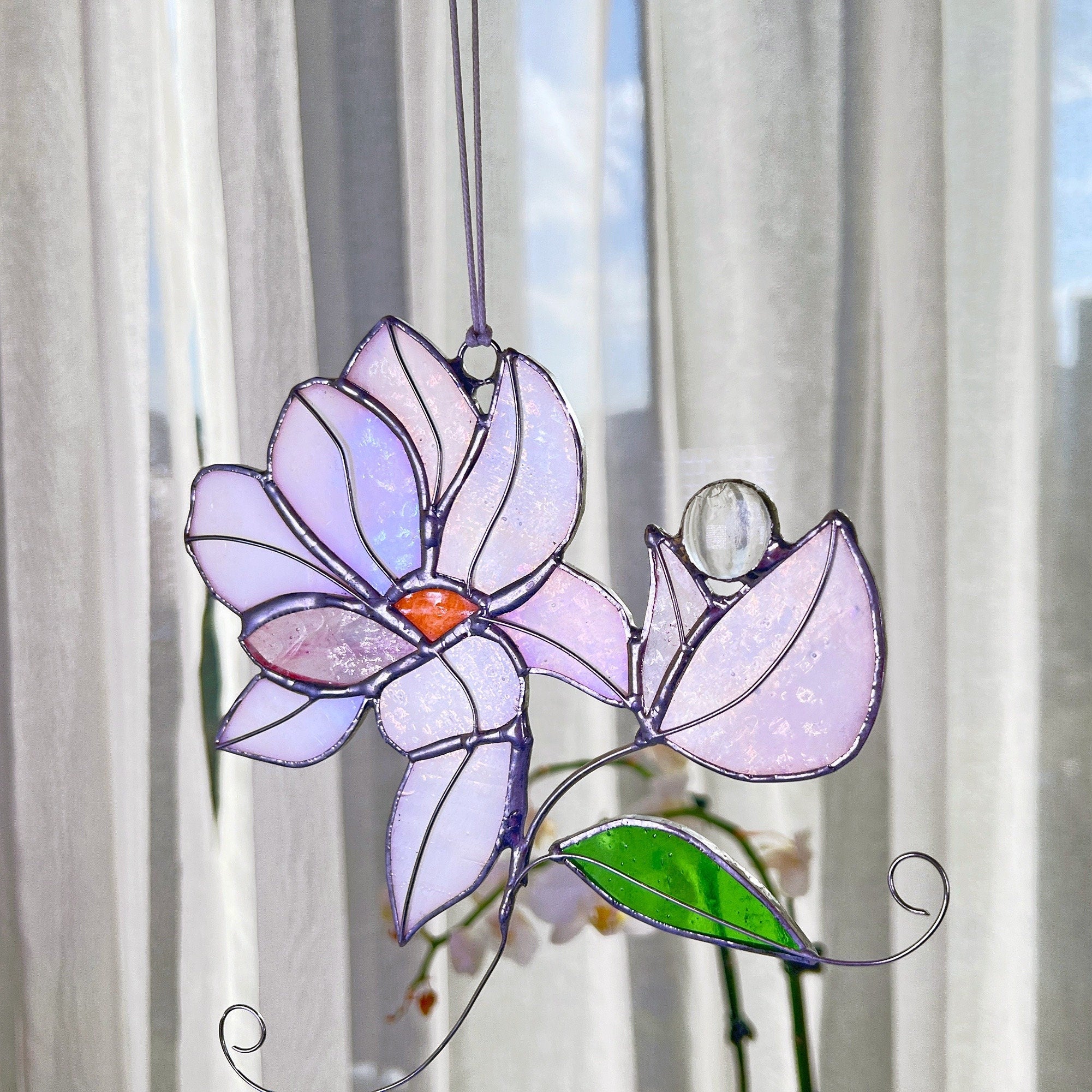 Magnolia Bouquet Flower Stained Glass Flower Iridescent Suncatcher Bouquet  Window Hangings Glass art Flower Suncatcher Mothers Day gift
