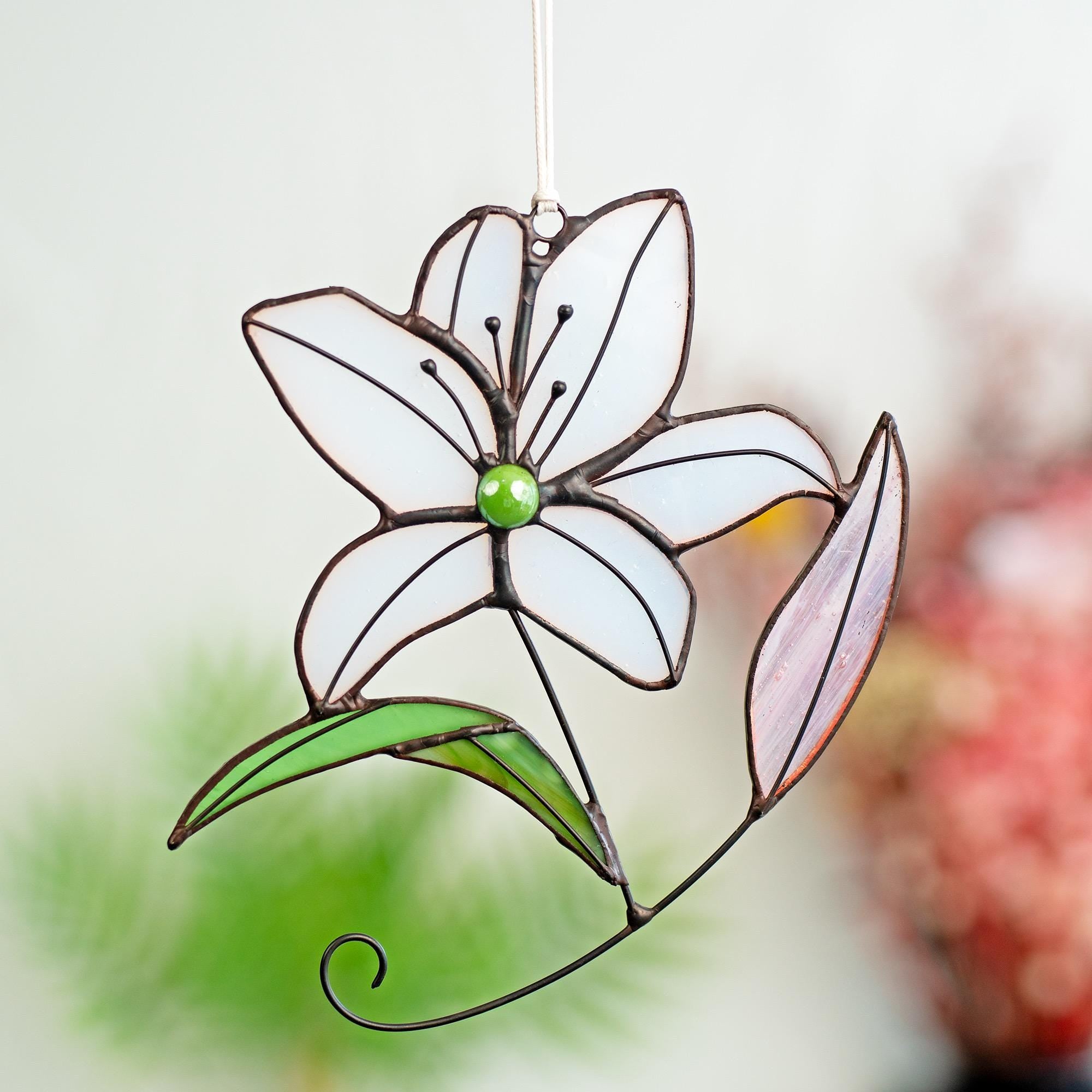 Women Birthday White Lily Flower Gift for Her, Floral Gift Stained Glass Window Hangings Suncatcher Anniversary Love Gifts for Mom Grandma