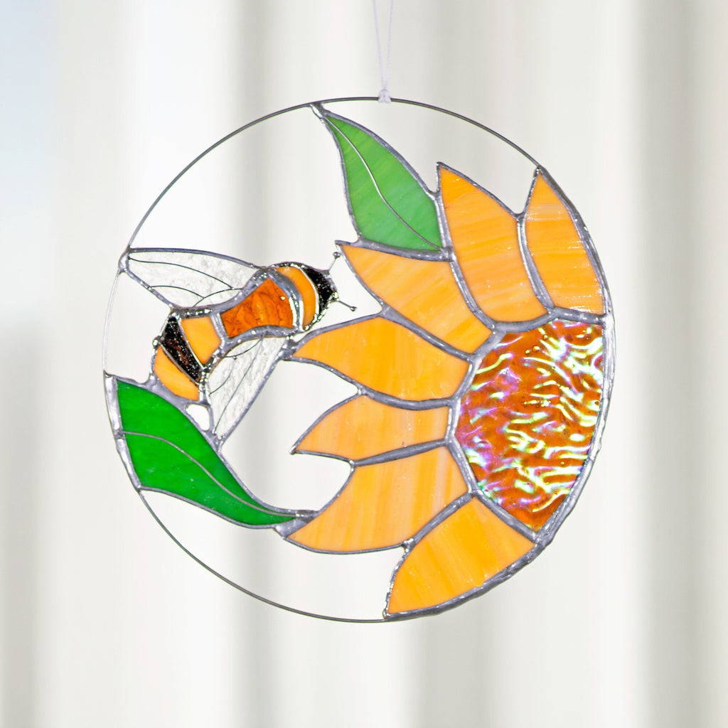Sunflower Flower Suncatcher Bee Flower Stained glass Sun catcher Bee Pendant Garden Window Hangings Wall Decor Mothers gift Sunflower gift